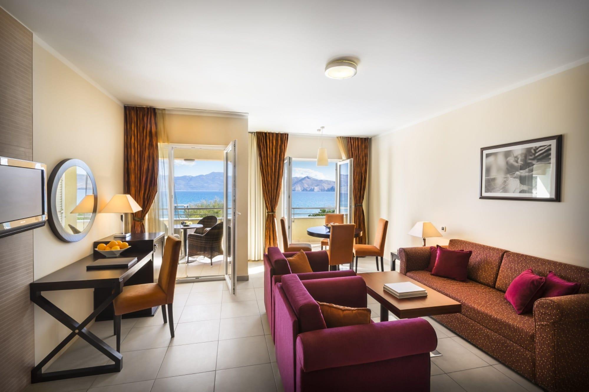 Valamar Atrium Residence Baška Eksteriør billede