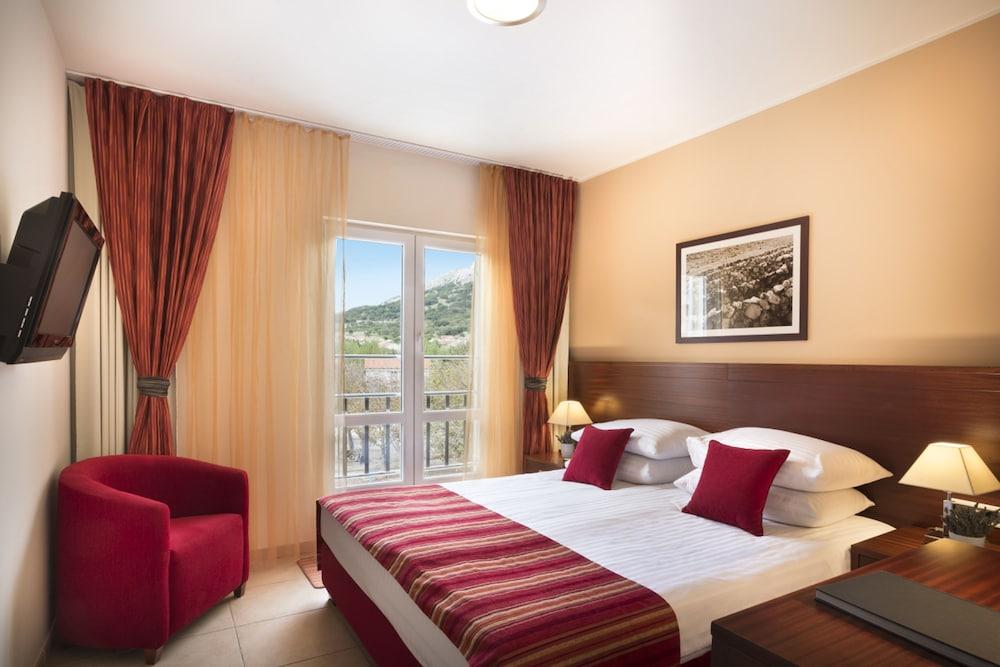 Valamar Atrium Residence Baška Eksteriør billede
