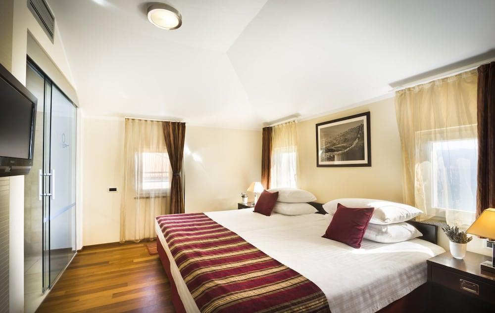 Valamar Atrium Residence Baška Eksteriør billede