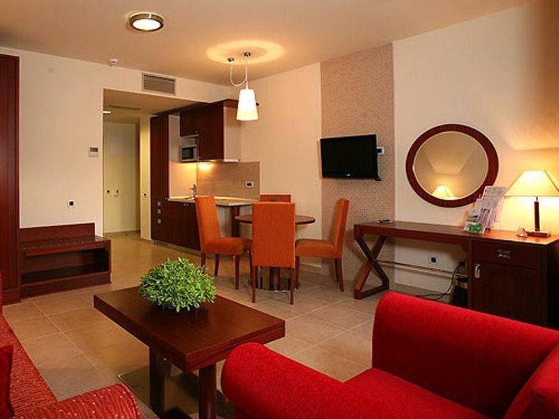 Valamar Atrium Residence Baška Eksteriør billede