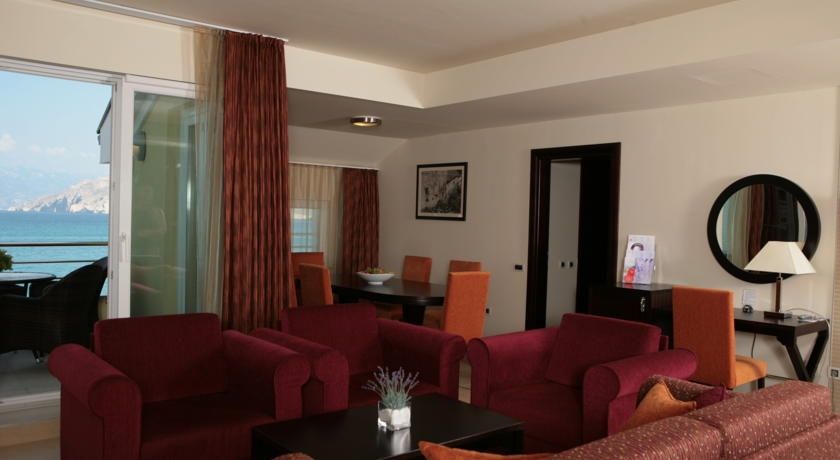 Valamar Atrium Residence Baška Eksteriør billede