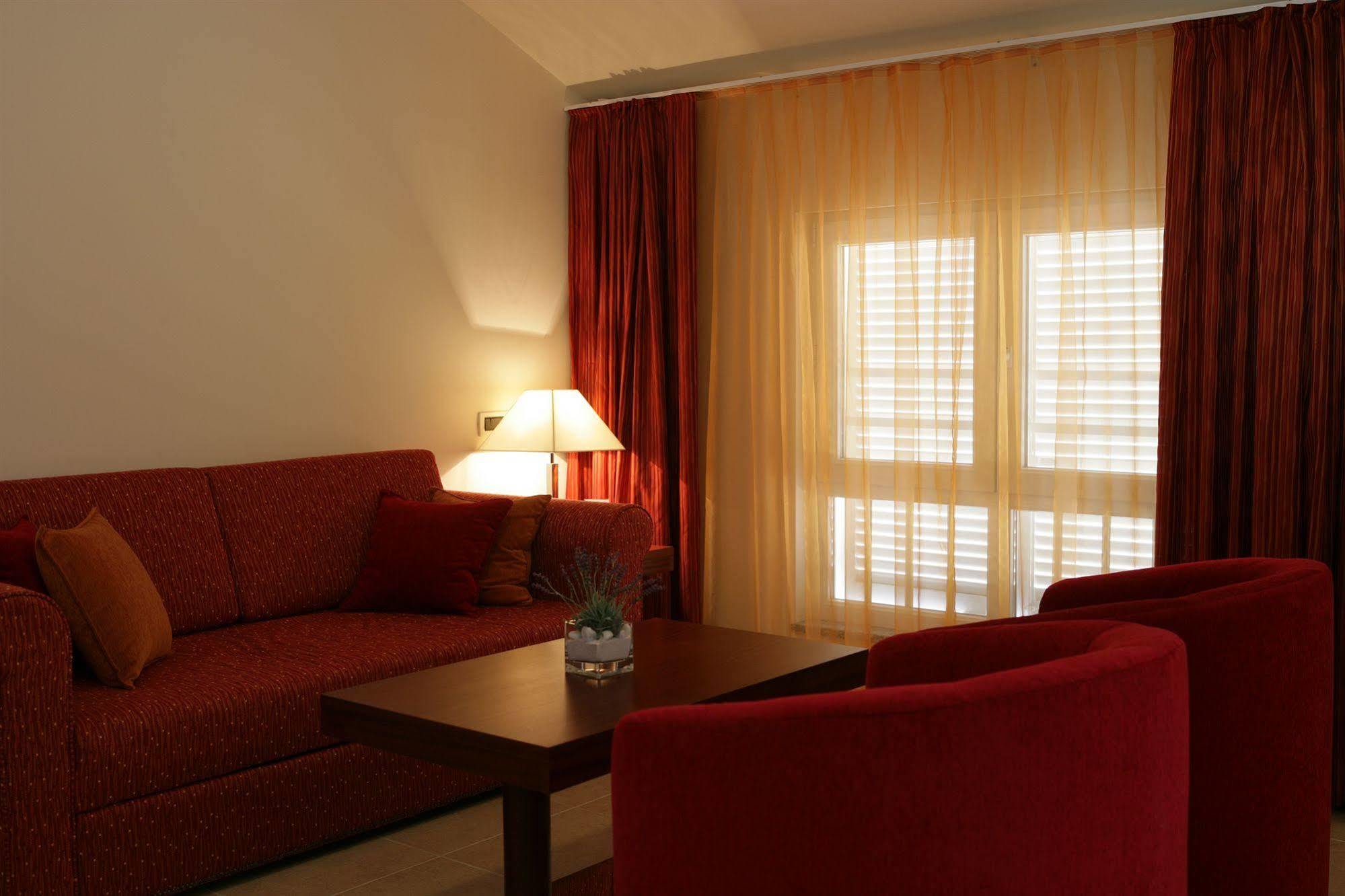 Valamar Atrium Residence Baška Eksteriør billede