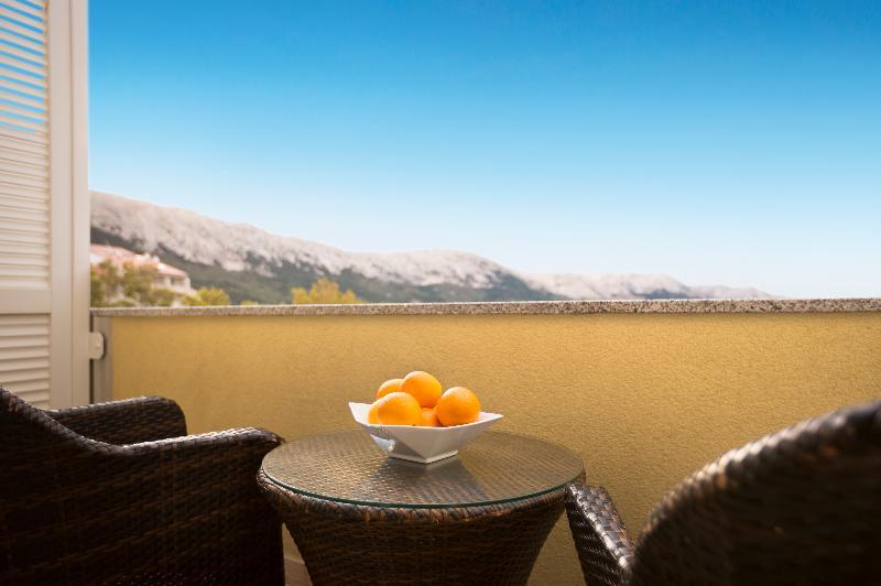 Valamar Atrium Residence Baška Eksteriør billede